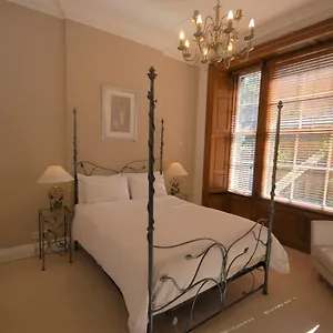 https://self-catering.edinburghhotelsuk.org