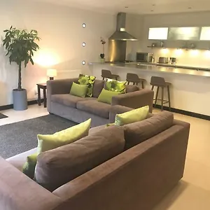 https://aaron-glen-apartments.edinburghhotelsuk.org