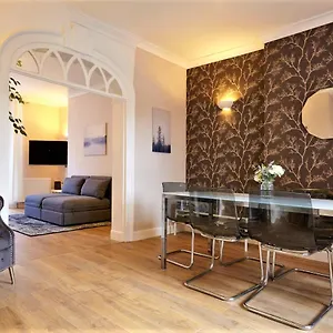 https://meredith-way-your-apartment.tophotelsbath.com